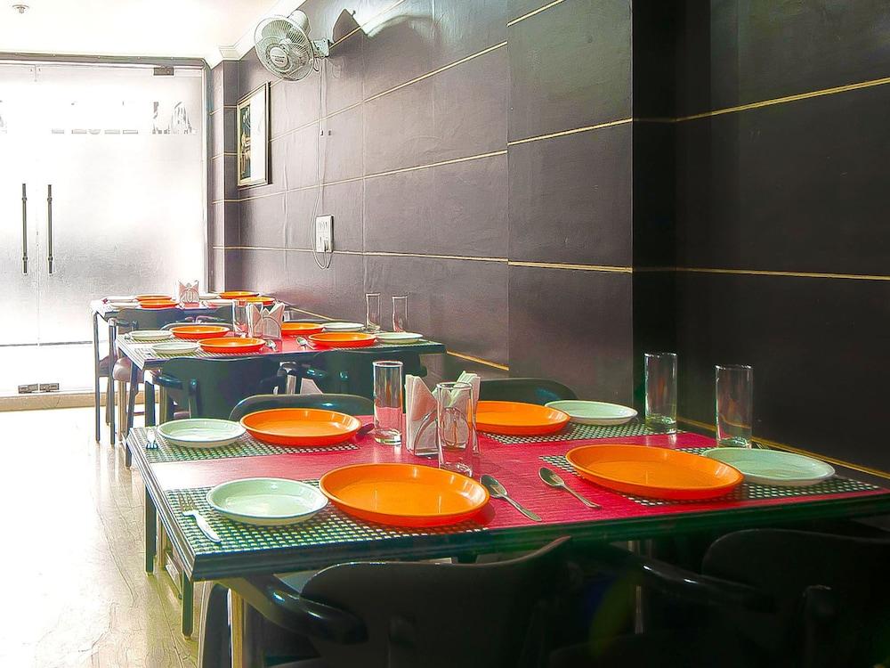 Hotel Amrit Villa เดลี ภายนอก รูปภาพ