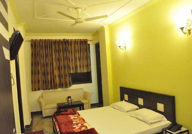 Hotel Amrit Villa เดลี ภายนอก รูปภาพ